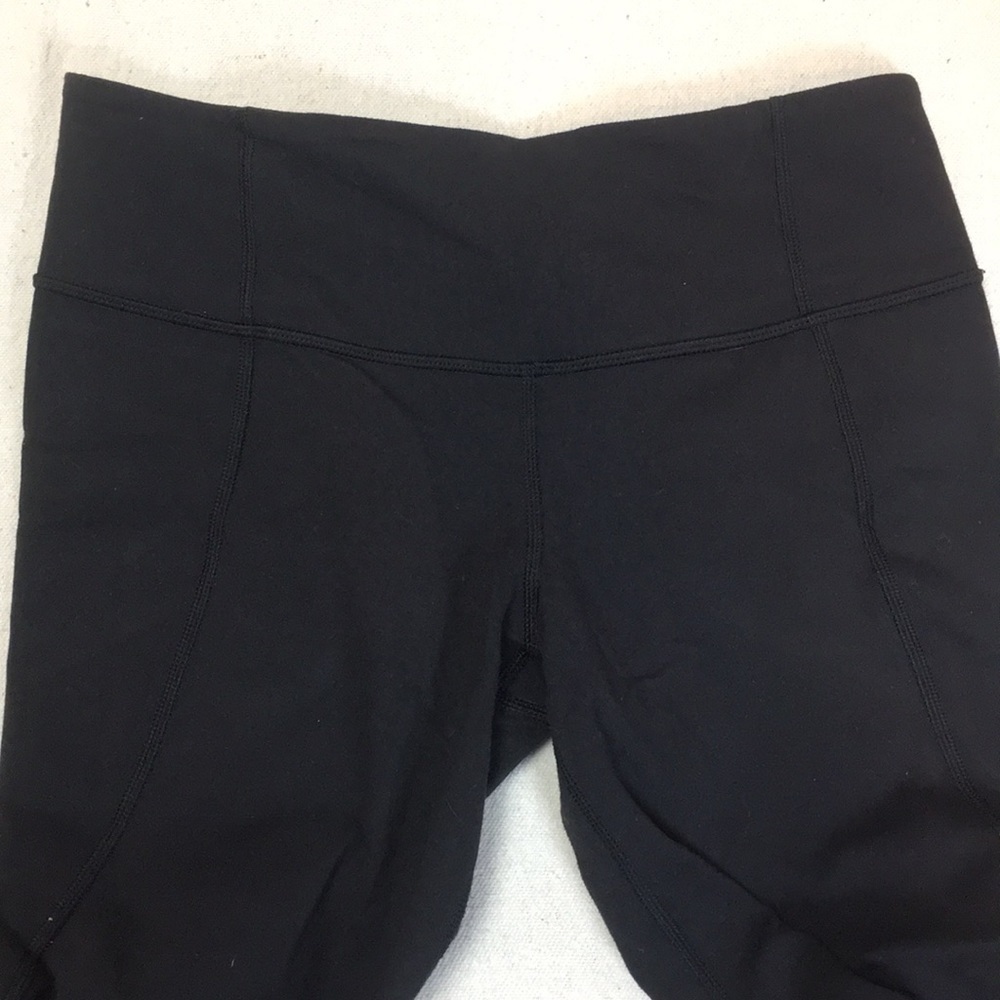 Lululemon Gather and Crow Crop w Tote 6 - Picture 4 of 8